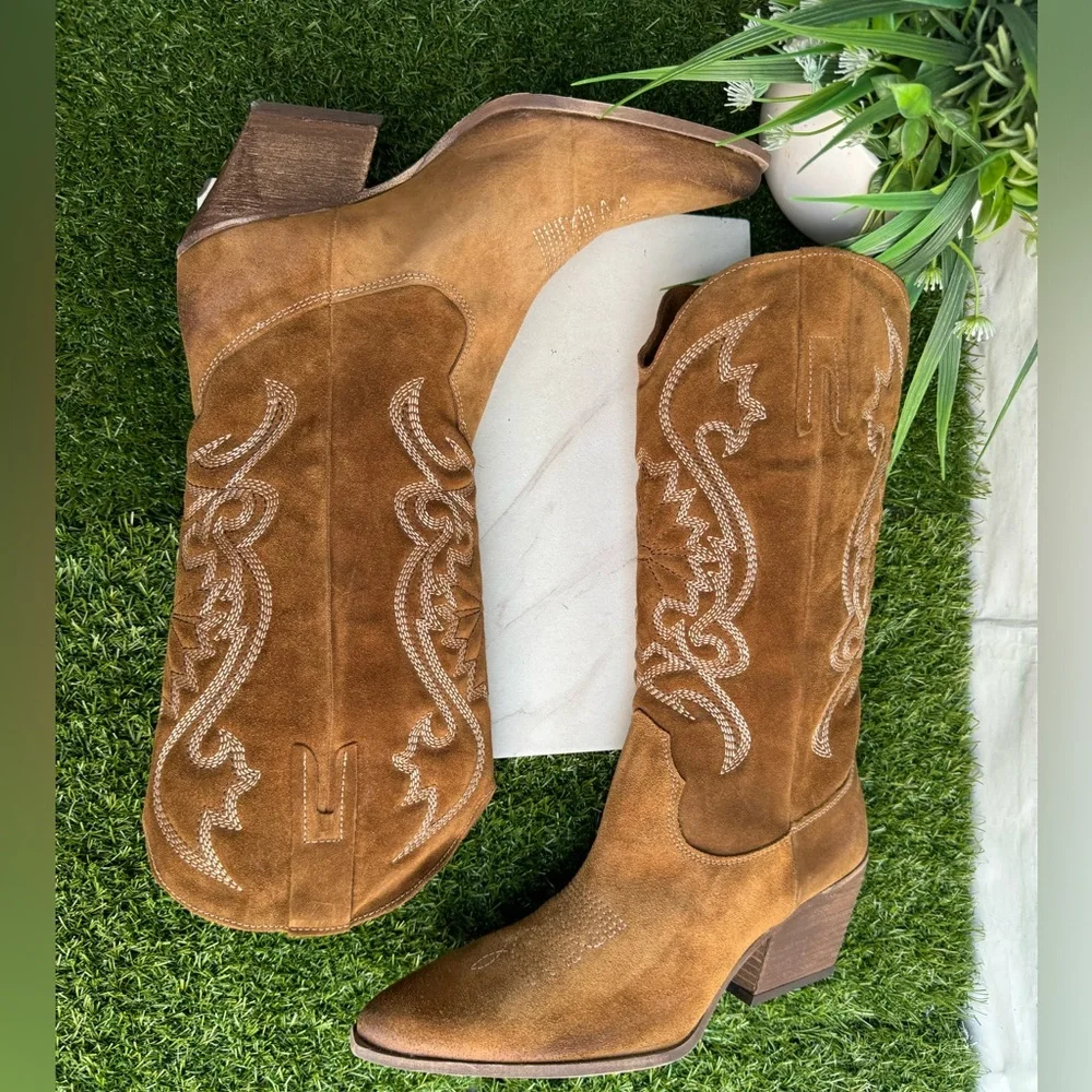 ZIGI Rosary Western Boot ZIGI Suede Light Brown size 41 US 10 New